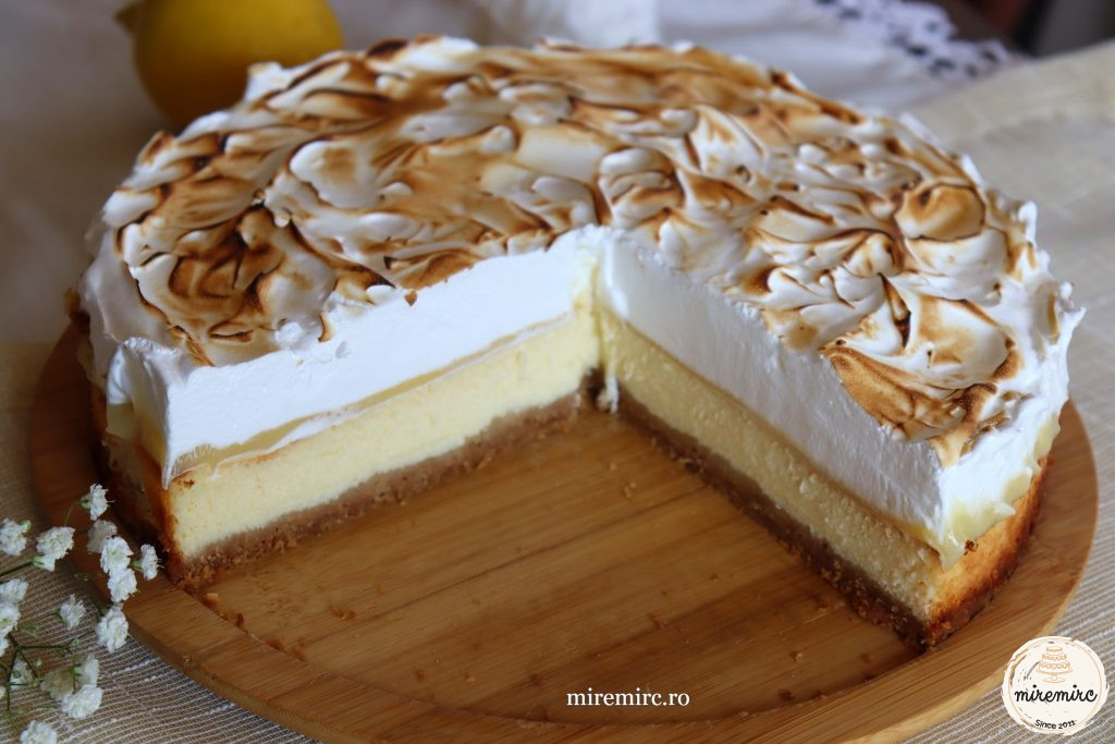 Cheesecake cu bezea si crema de lamaie (Lemon meringue cheesecake)